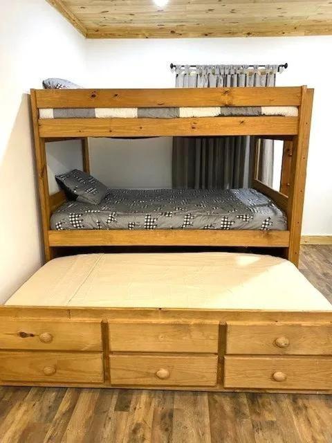 Сasa de vacaciones Modern Style, Arcade, Fire Pit, Pet Friendly