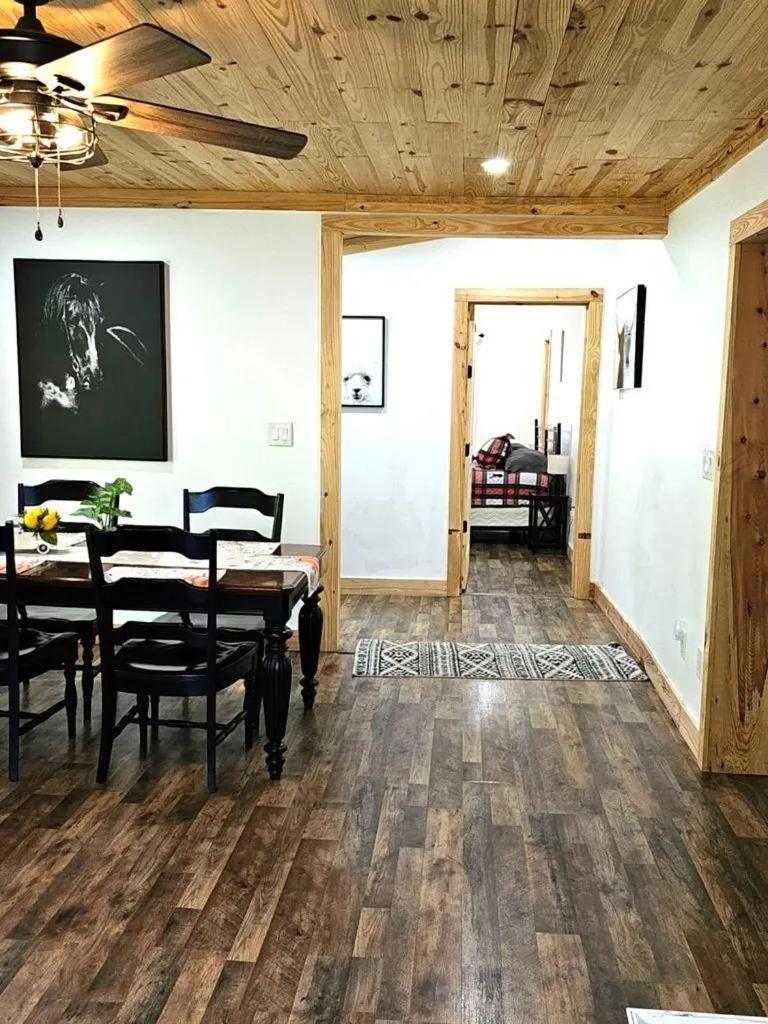 Сasa de vacaciones Modern Style, Arcade, Fire Pit, Pet Friendly *